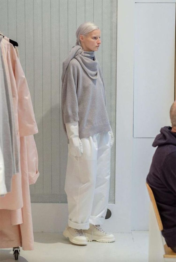  03 L.GREY M