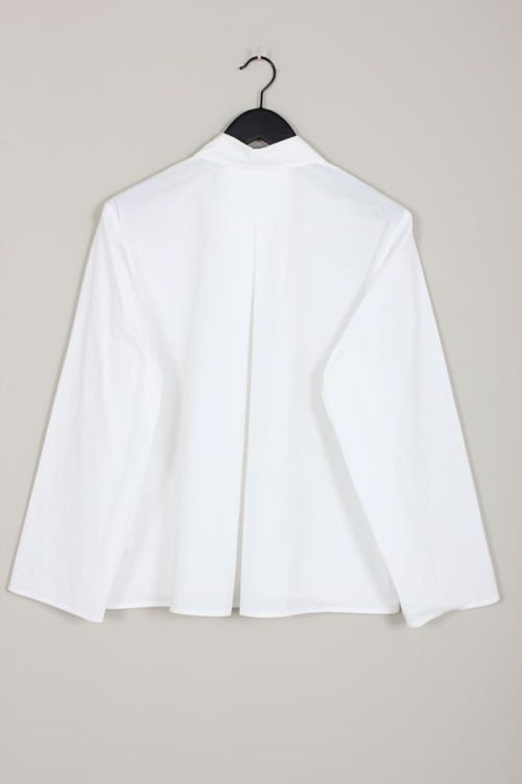  01 WHITE