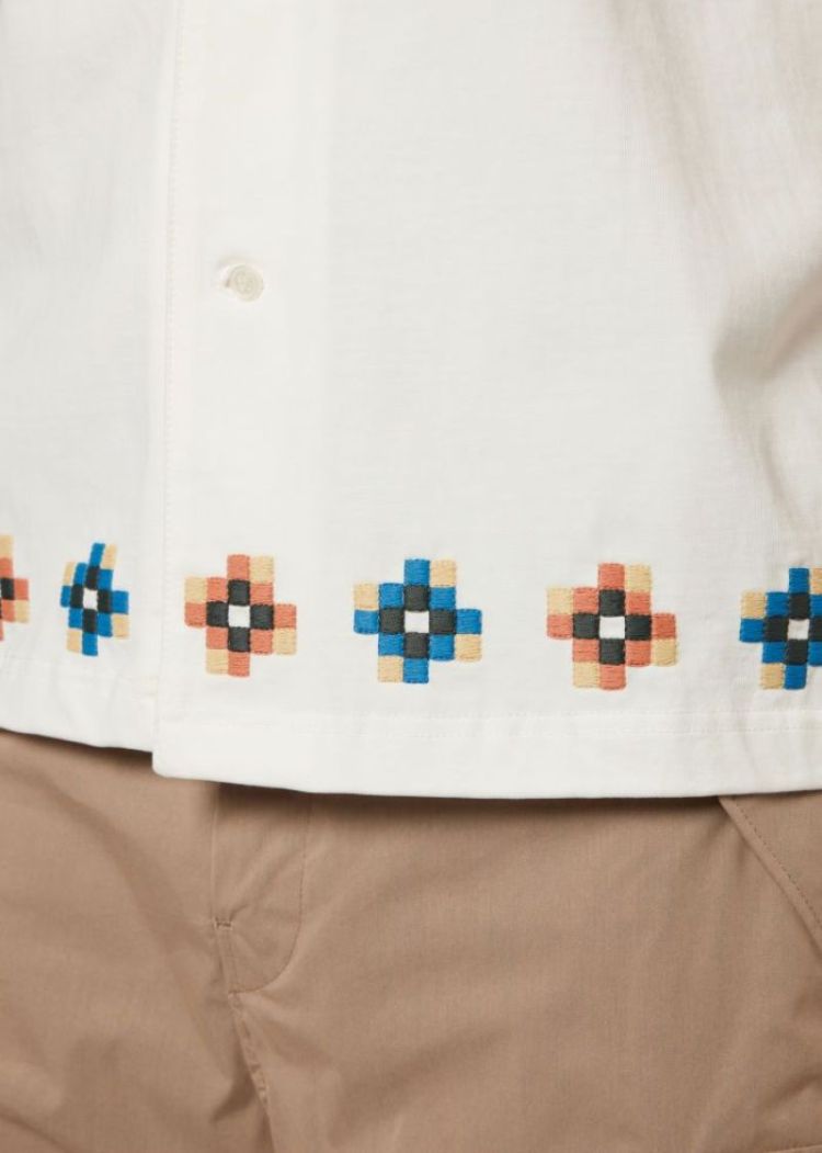  02 OFFWHITE