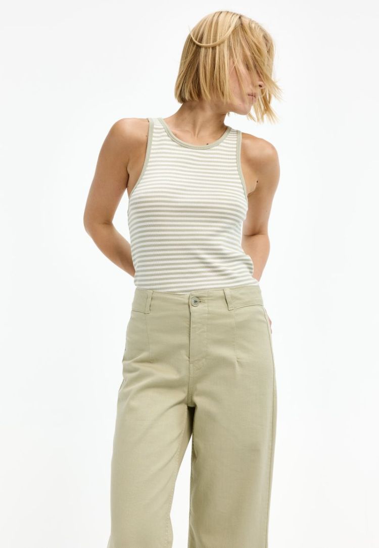 98557 0915 MISTY AQUA
