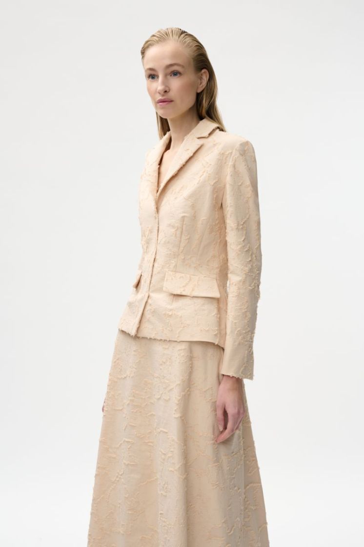  182 BEIGE ROSE