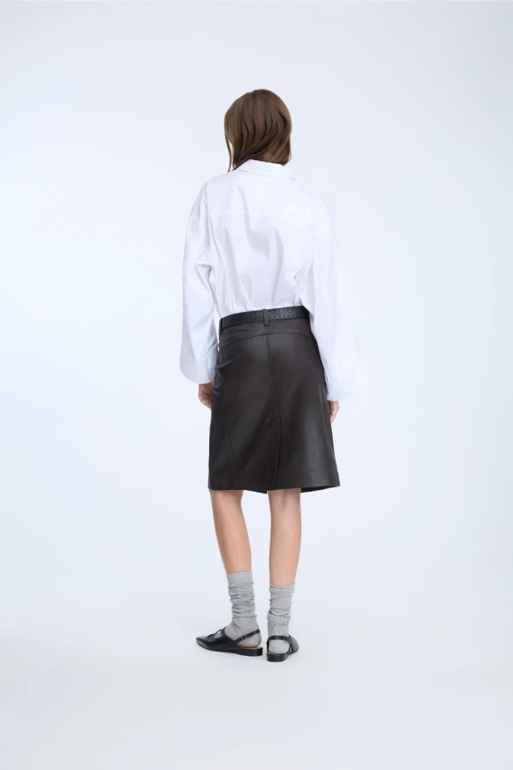  33 WHITE