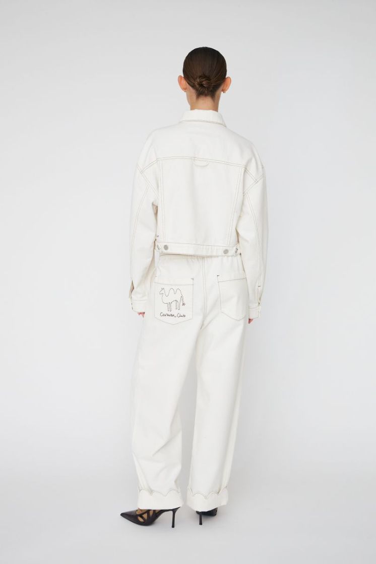  001 WHITE