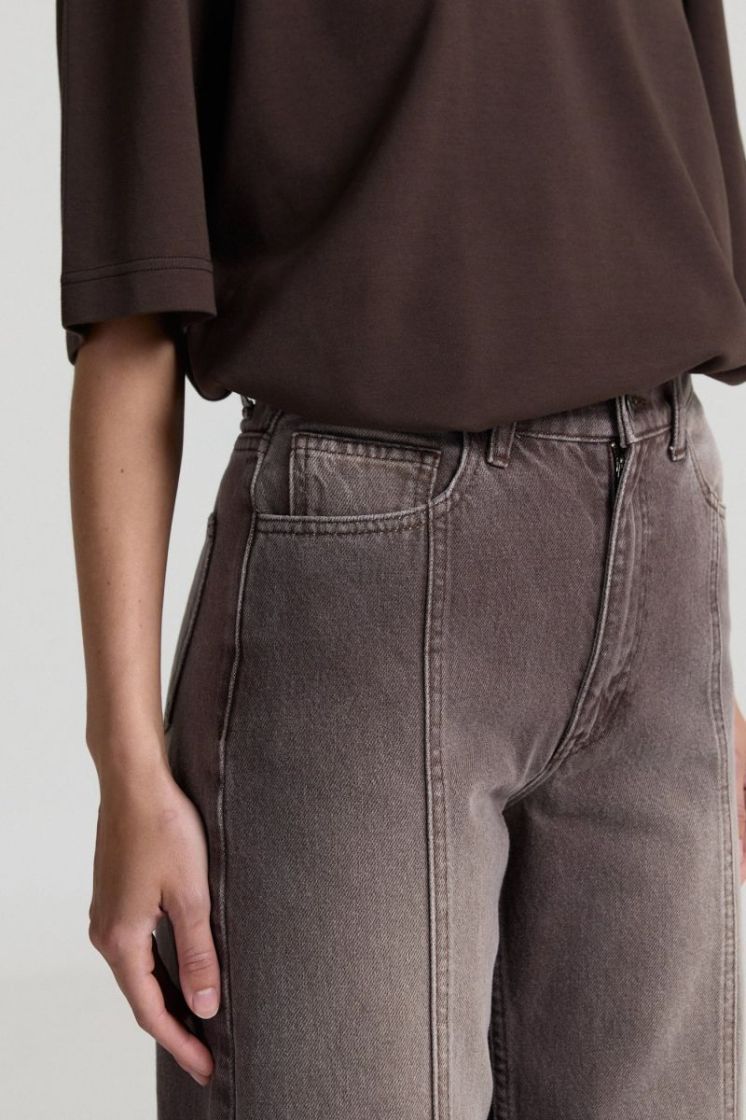 BROWN CHESTNUT