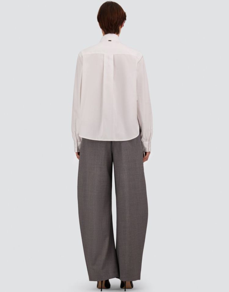  1000 WHITE