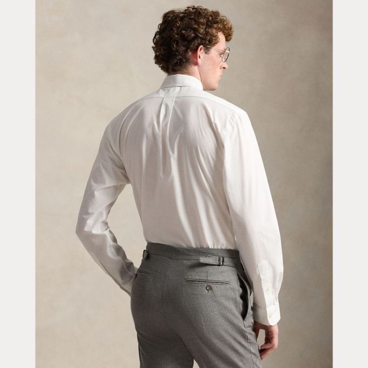 002 WHITE