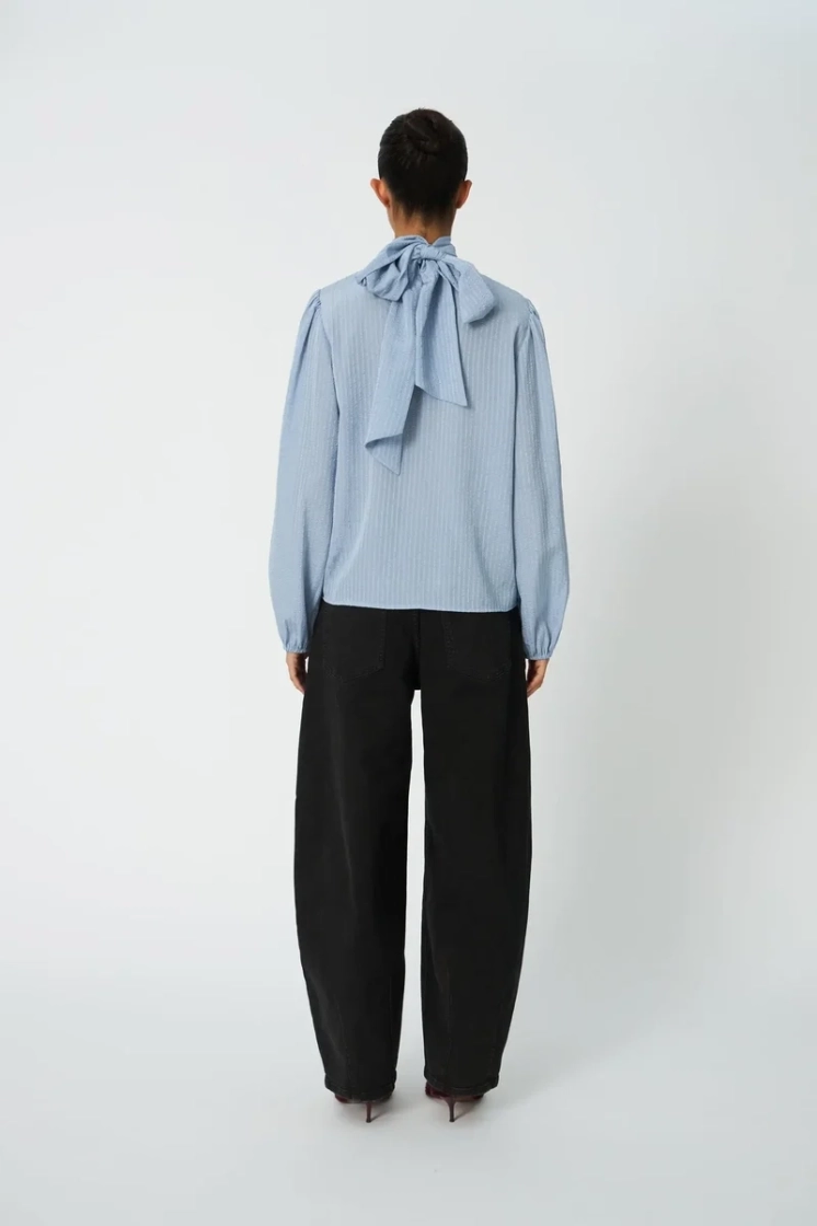 303 DOWE BLUE