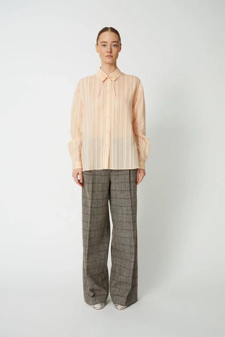 484 PEACH BEIGE