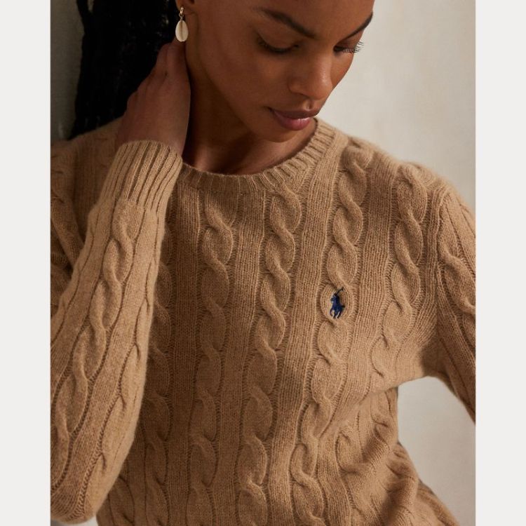 002 COL.CAMEL M