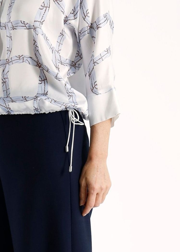 605 L.BLAUW