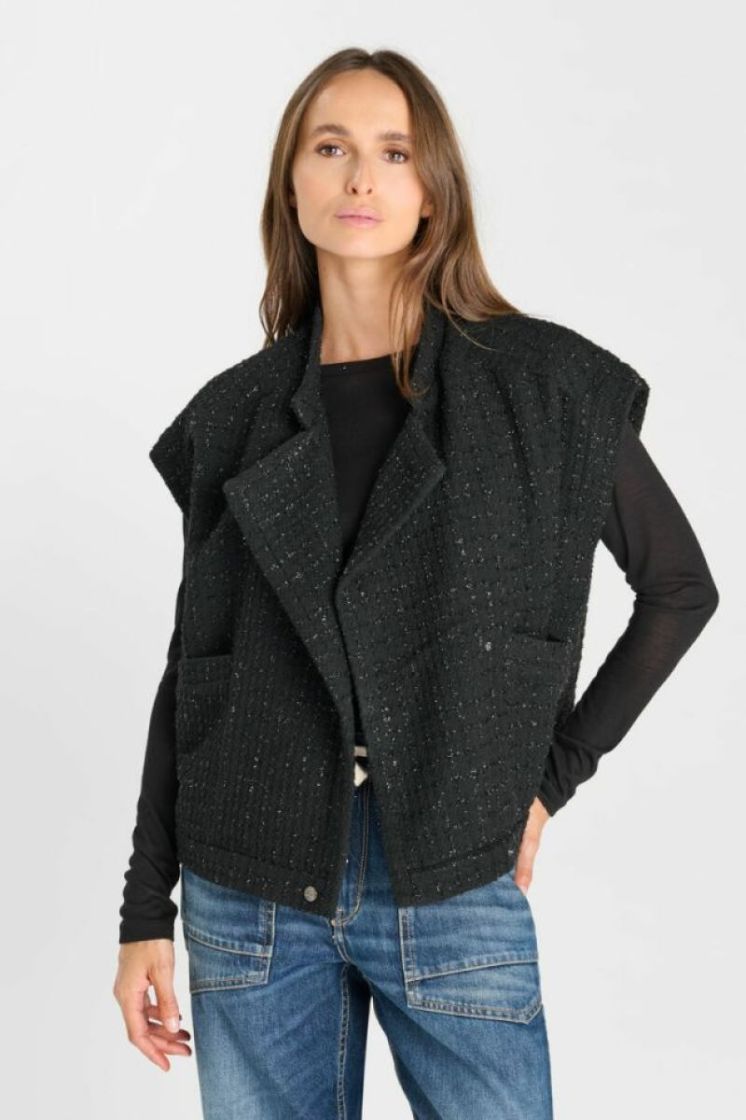  0001 BLACK 