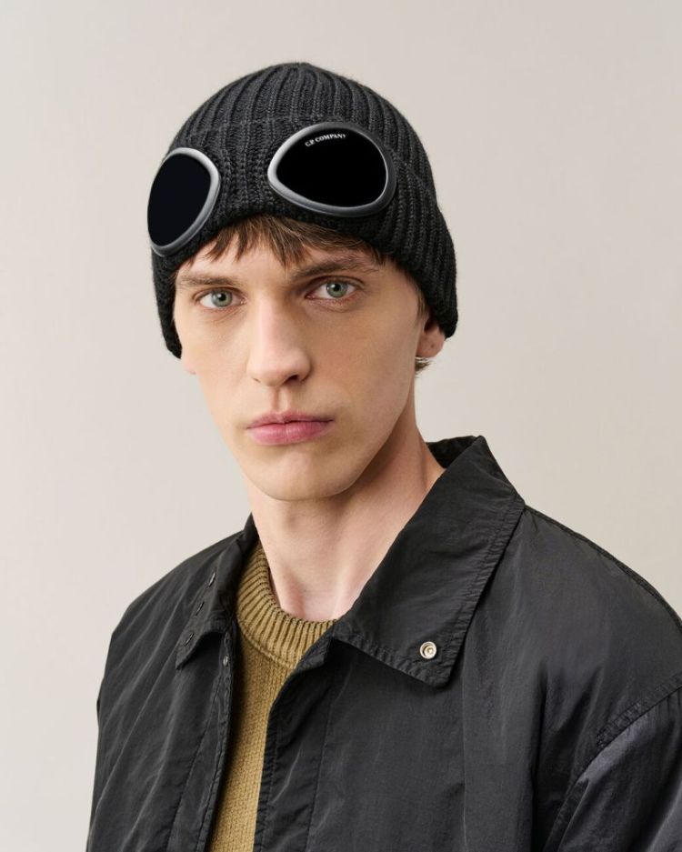 999 BLACK