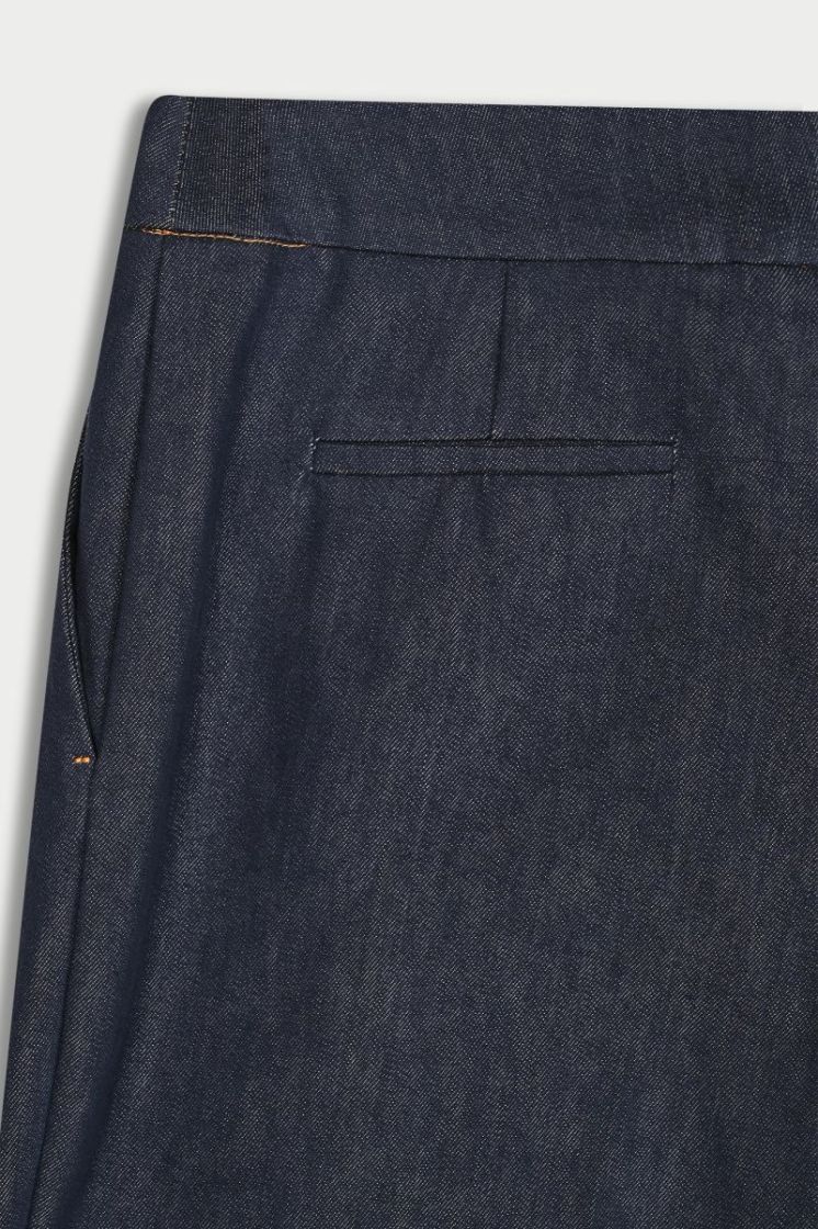  202 DENIM