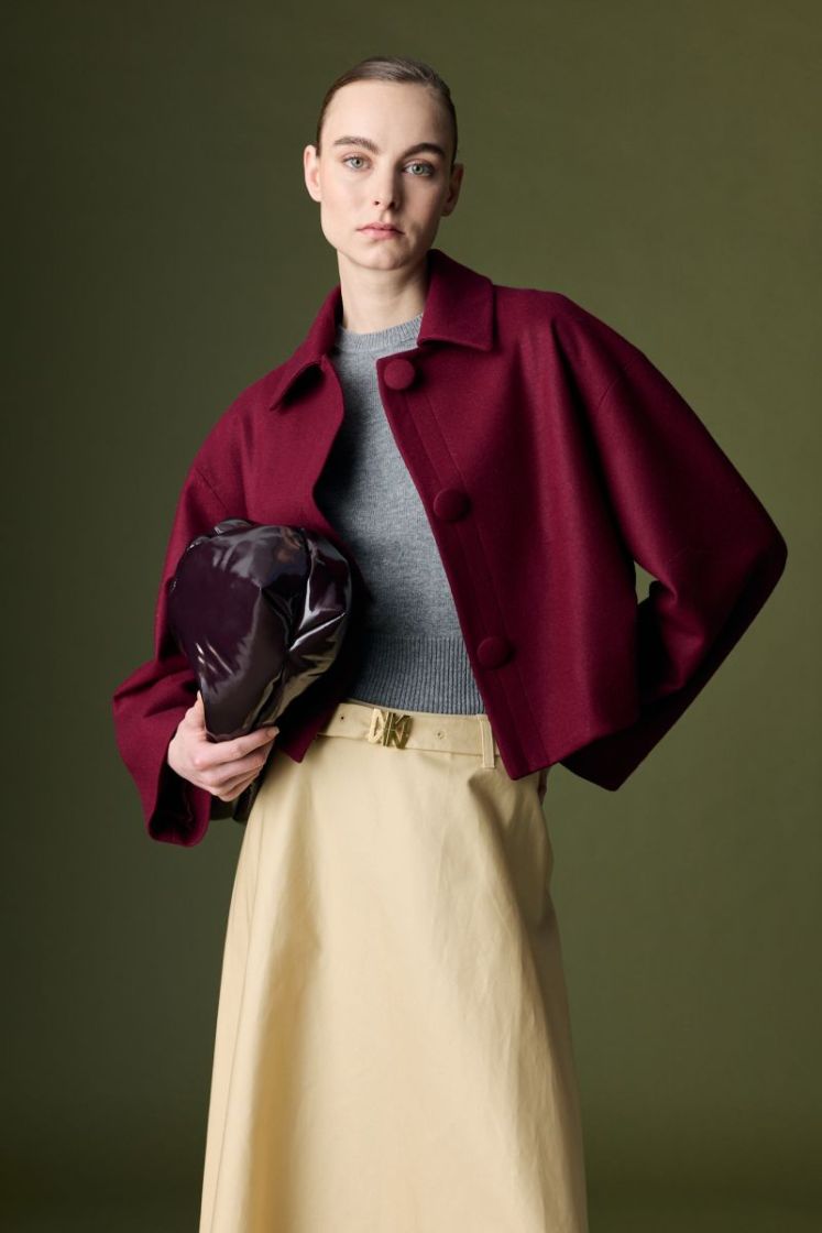  310 AUBERGINE