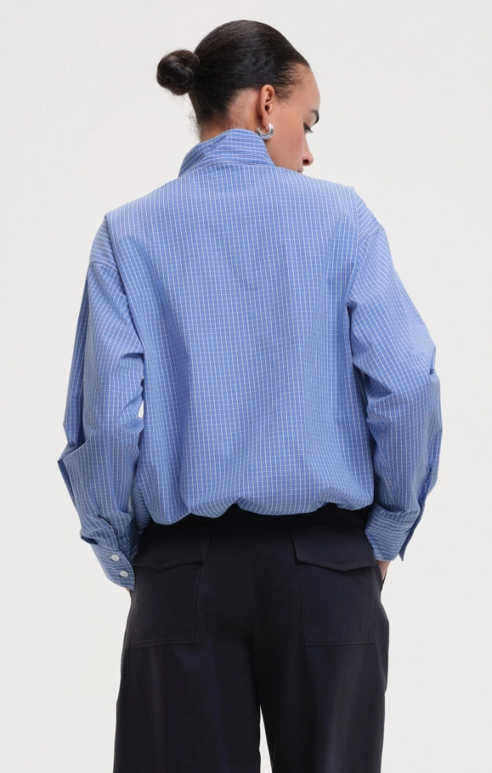  L.BLUE