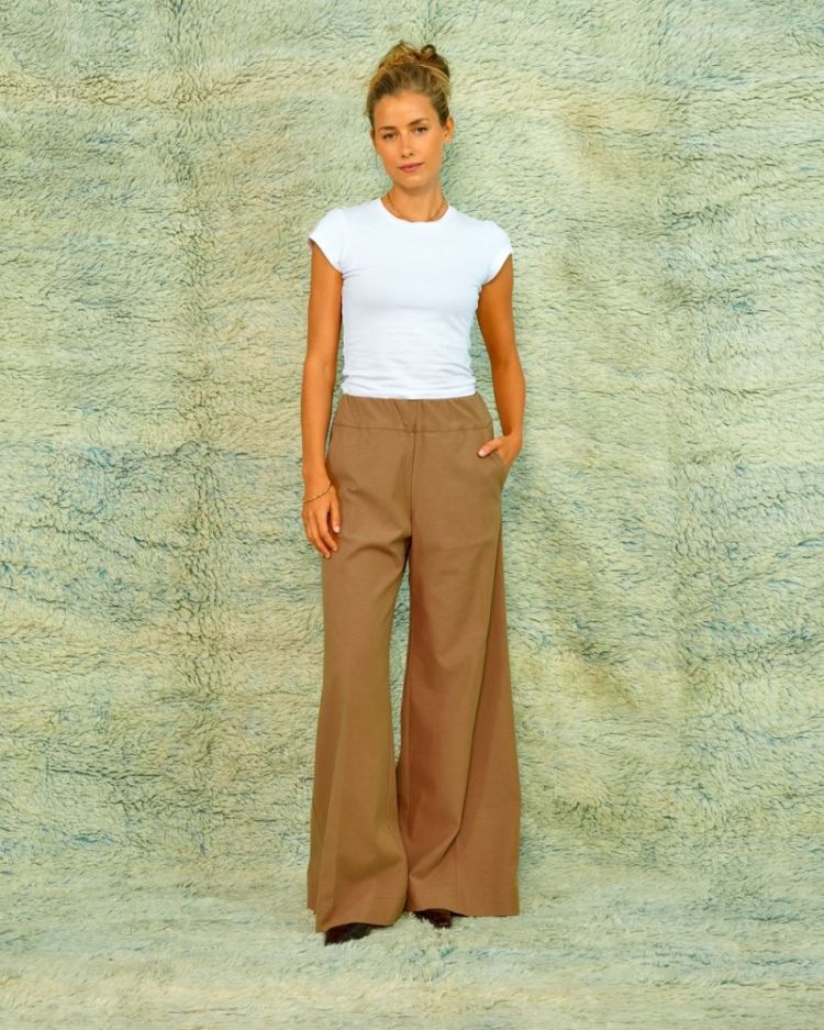  262 L.CAMEL