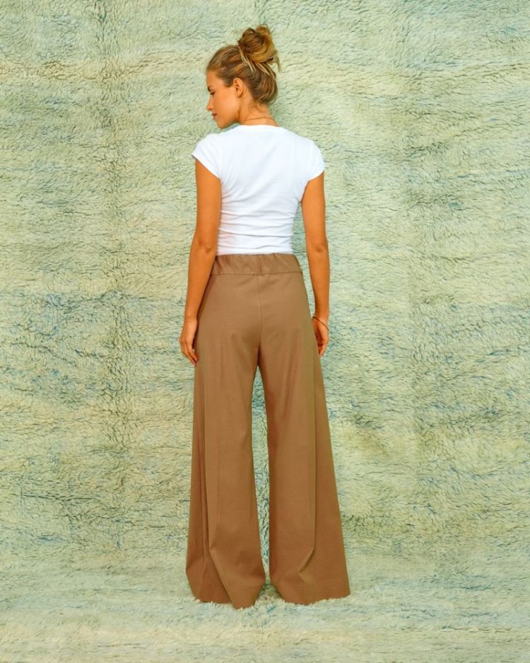  262 L.CAMEL