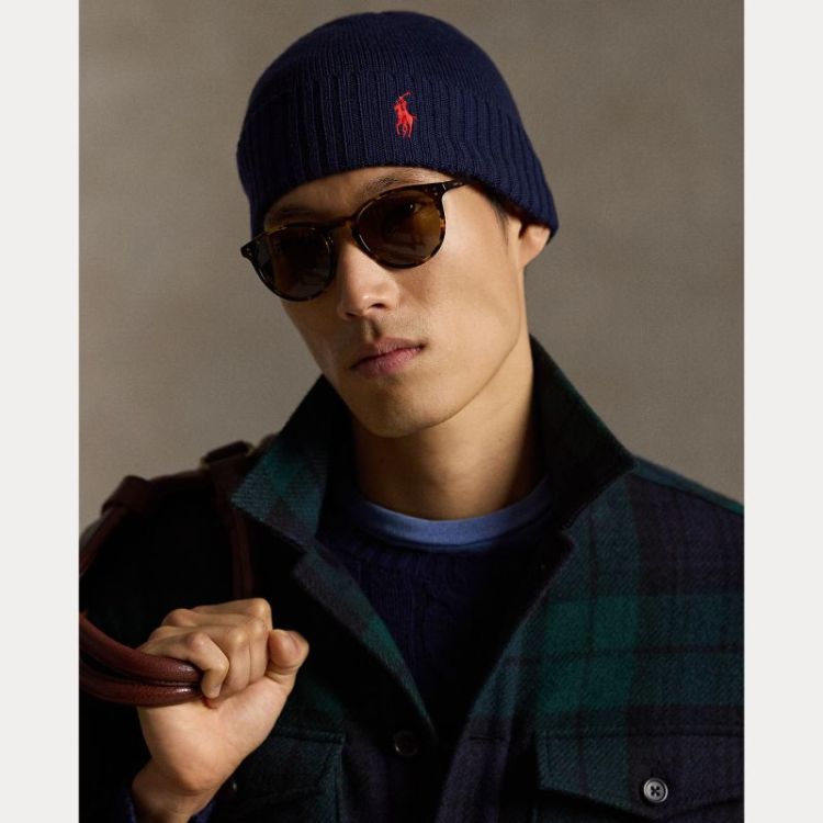  002 HUNTER NAVY