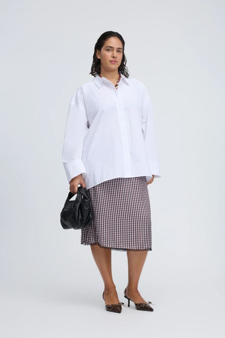 33 WHITE